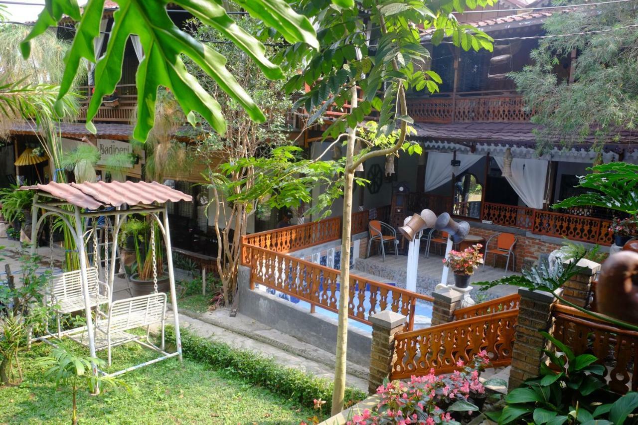Séjour chez l'habitant Badjoeri Ethnic Wooden Bandung